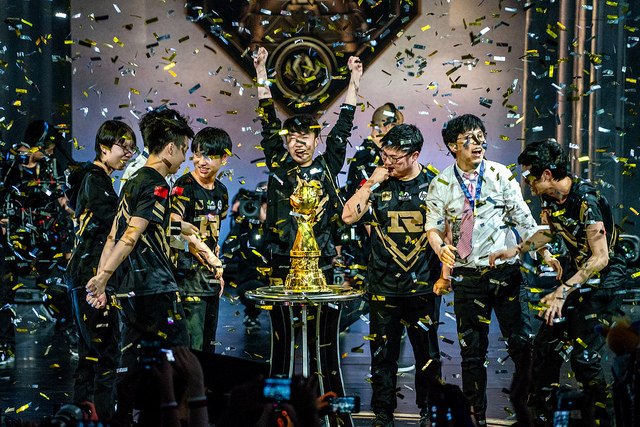 报名开启！成为S15英雄联盟总决赛志愿者，亲历电竞历史。