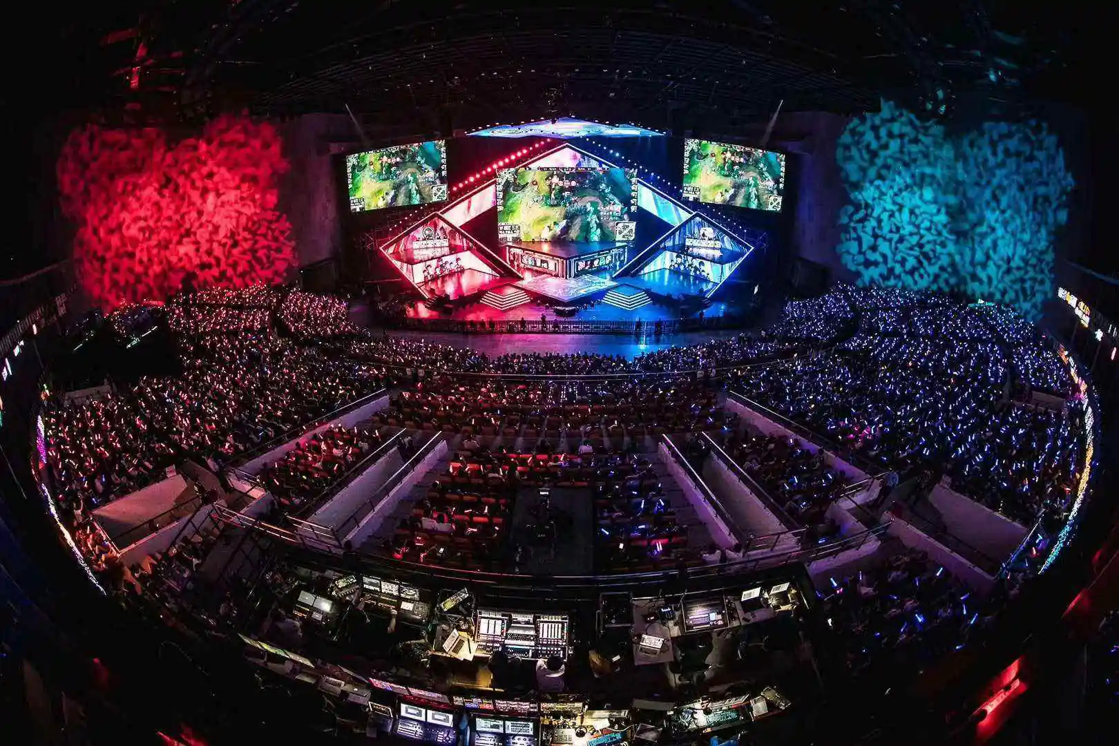 S15瑞士轮焦点对决:AL vs HLE战术碰撞与TES对阵G2,解析电竞战队战术与英雄联盟赛事悬念 S15瑞士轮焦点对决:AL vs HLE战术碰撞与TES对阵G2,解析电竞战队战术与英雄联盟赛事悬念